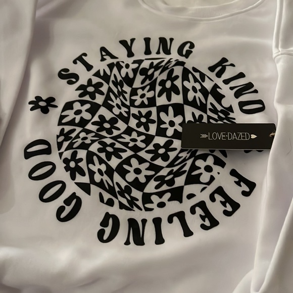 Live Dazed Women NWT-Size Med Sweatshirt-super soft - Picture 4 of 7